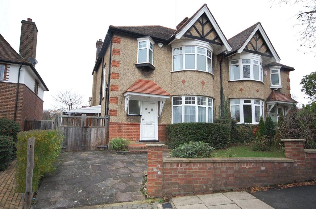 Cyprus Avenue, Finchley, N3 3 bed semidetached house £2,500 pcm (£