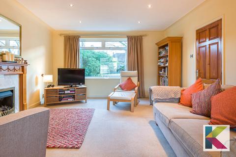 83 Delph Lane, Delph, Oldham, OL3 5HX