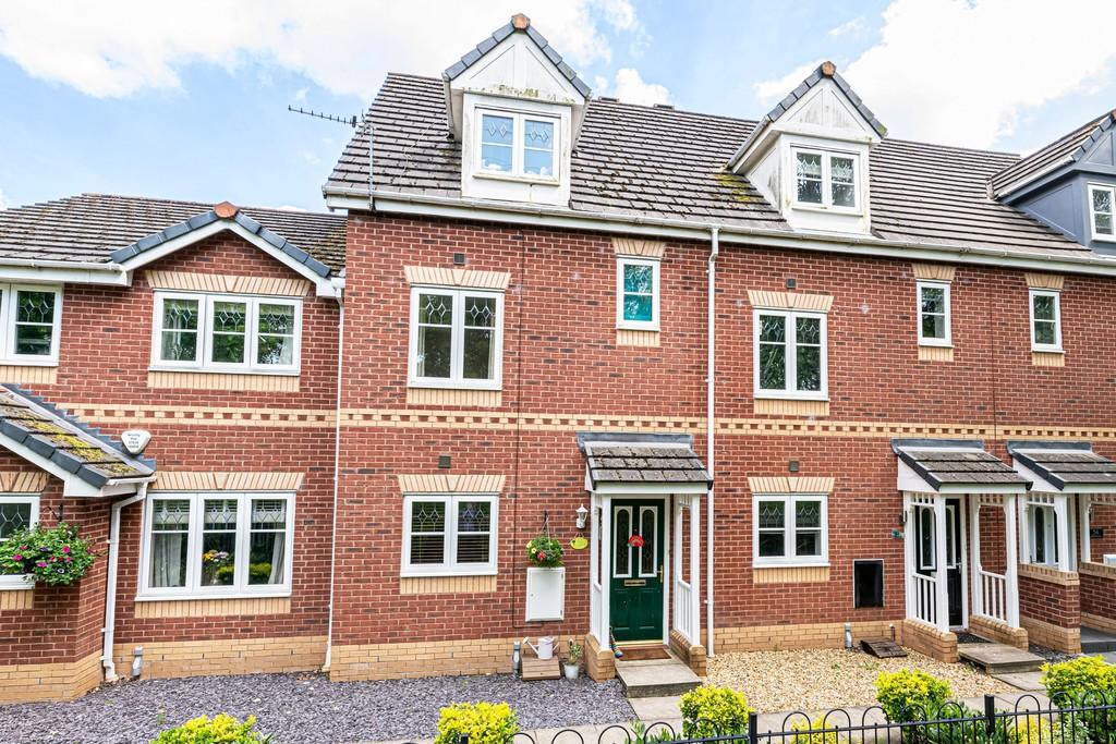 Moorside, Warrington, Cheshire 3 bed townhouse £210,000