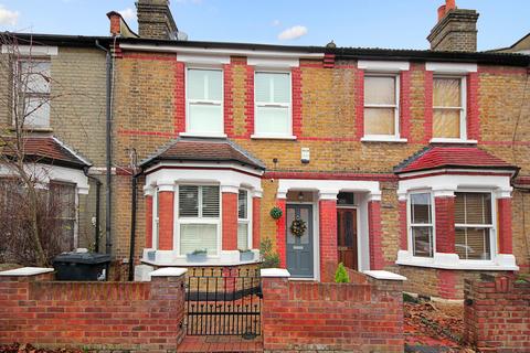12 Chamberlain Road, London, W13 9EW