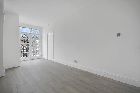 Studio to rent - Abbey House, Abbey Road