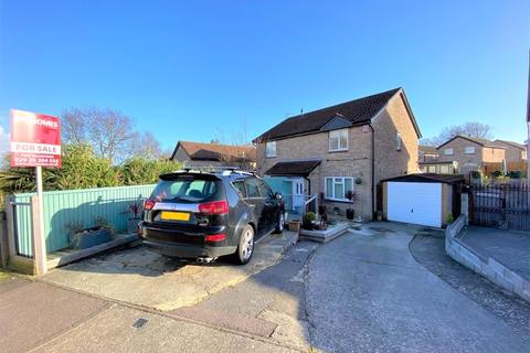6 Beale Close, Cardiff, CF5 2RU