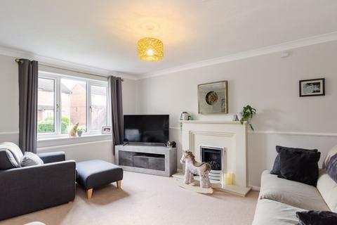 2 Angram Close, York, YO30 5ZN