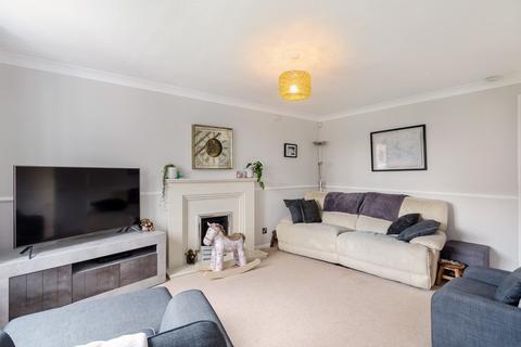 2 Angram Close, York, YO30 5ZN