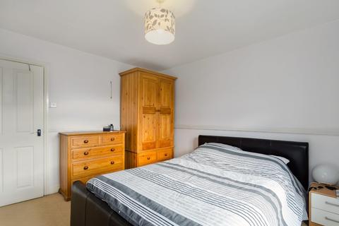 64 Fossway, York, YO31 8SL