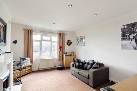 64 Fossway, York, YO31 8SL
