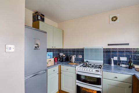 64 Fossway, York, YO31 8SL
