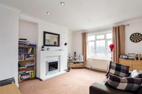 64 Fossway, York, YO31 8SL
