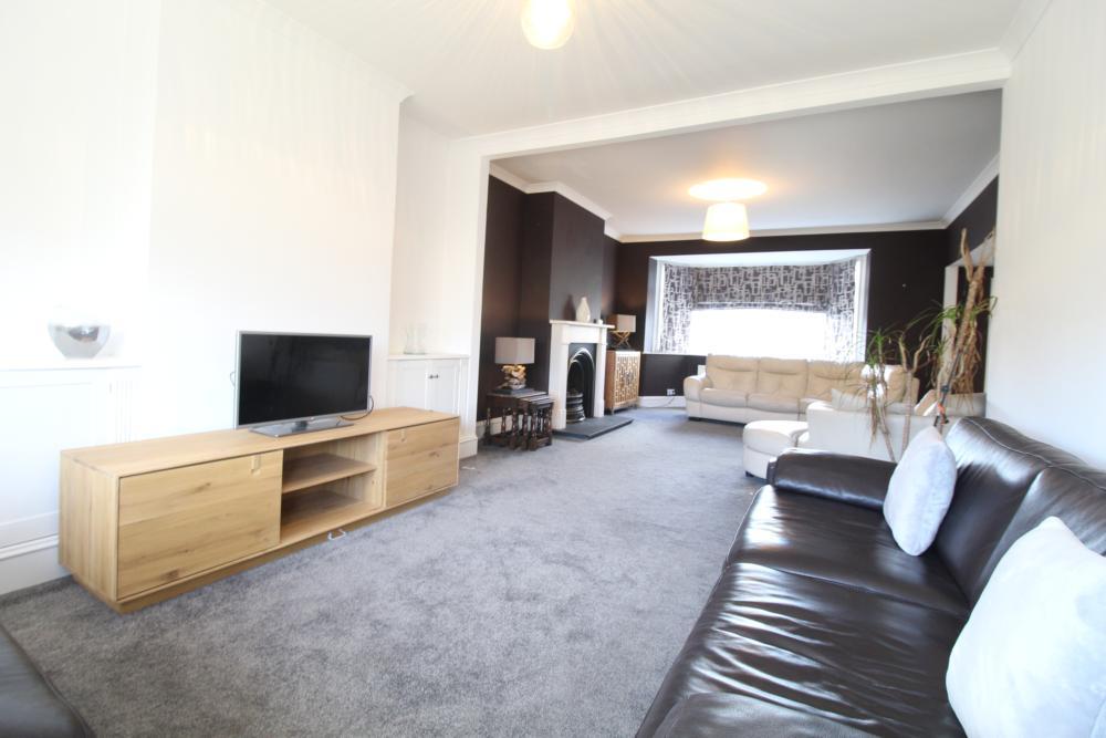 Lounge 2