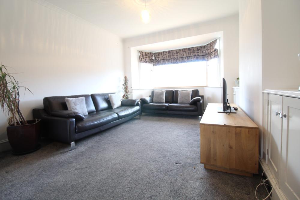 Lounge 3