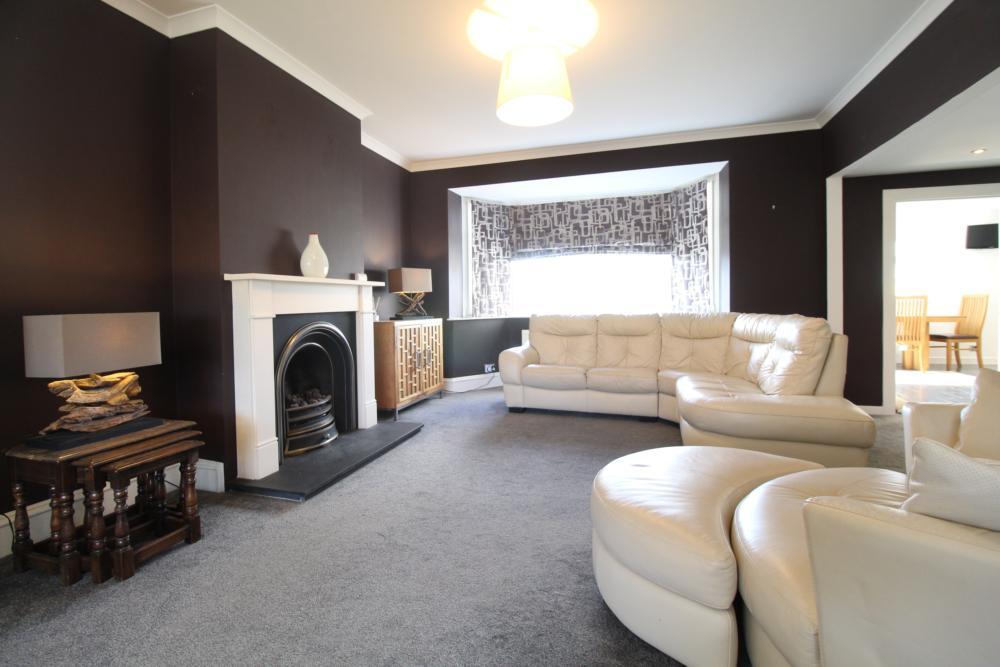 Lounge 4