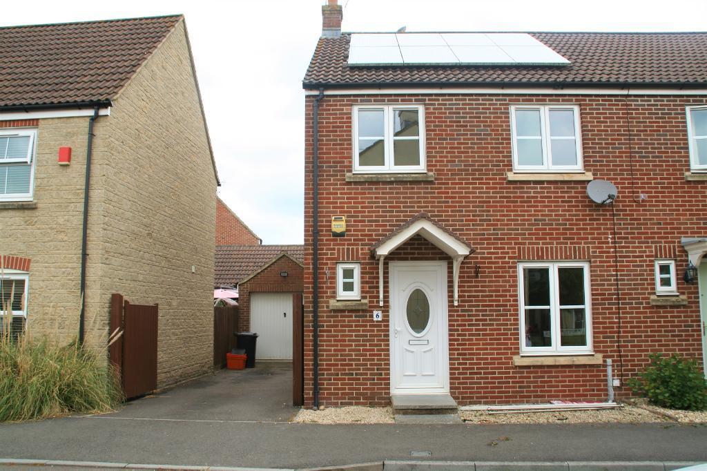 Lampeter Road, Oakhurst, Swindon, Wiltshire, SN25 2BP 3 bed end of terrace house £1,100 pcm (£