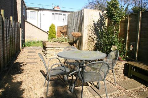 11 Bath Road, Cricklade, Swindon, SN6 6AT