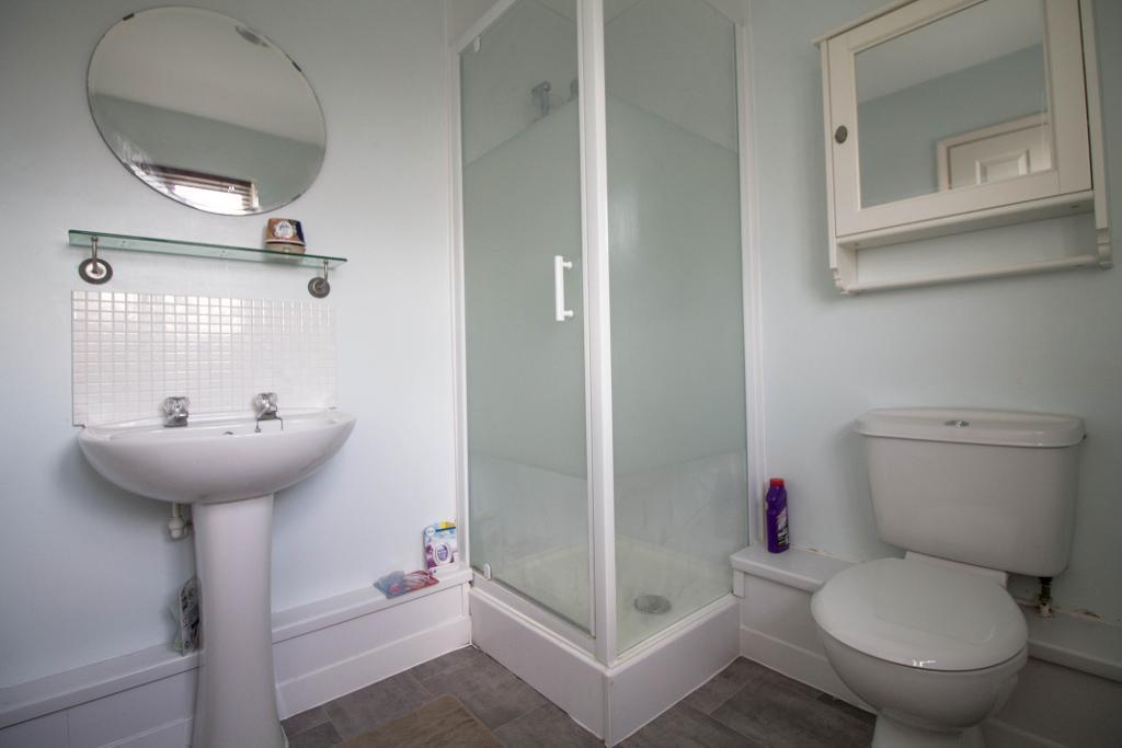 Bedroom 1 Ensuite