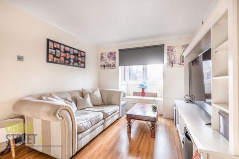 58 Rushdon Close, Romford, RM1 2RE