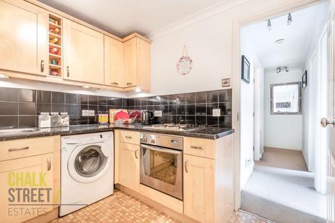 58 Rushdon Close, Romford, RM1 2RE