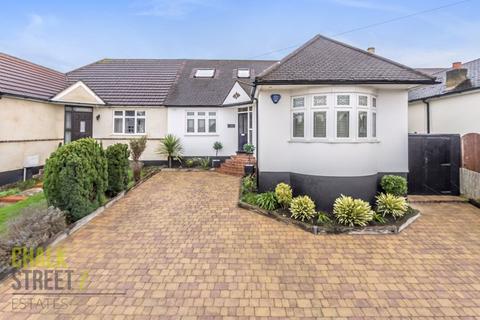 24 Spenser Crescent, Upminster, RM14 1AN