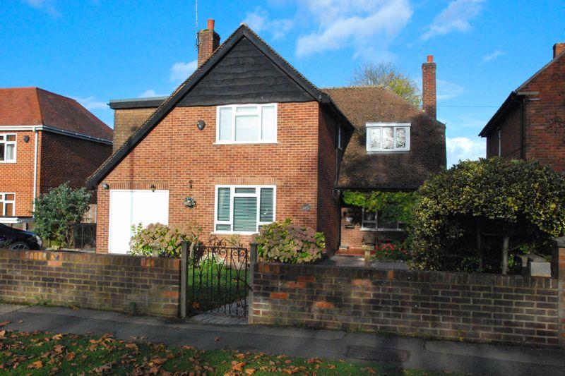 Estcourt Road, Gloucester 4 bed detached house £450,000