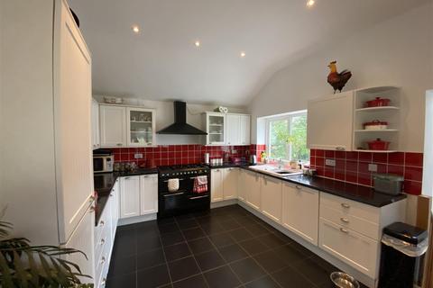 4 bedroom detached house for sale - Graig Road, Godrergraig, Swansea
