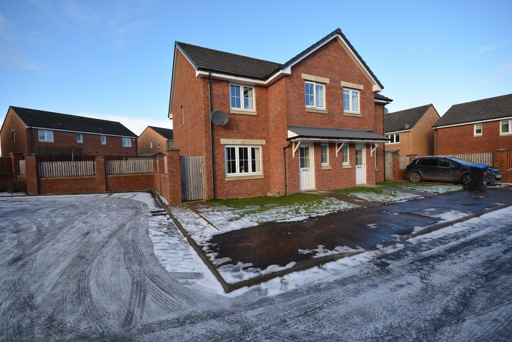 Margaret Parker Avenue, Kilmarnock, KA1 3 bed semidetached house £