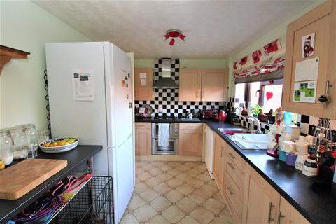 1 Brough Close, Northampton, NN5 6YD