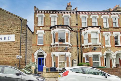 2 bedroom property to rent, Tremadoc Road, London