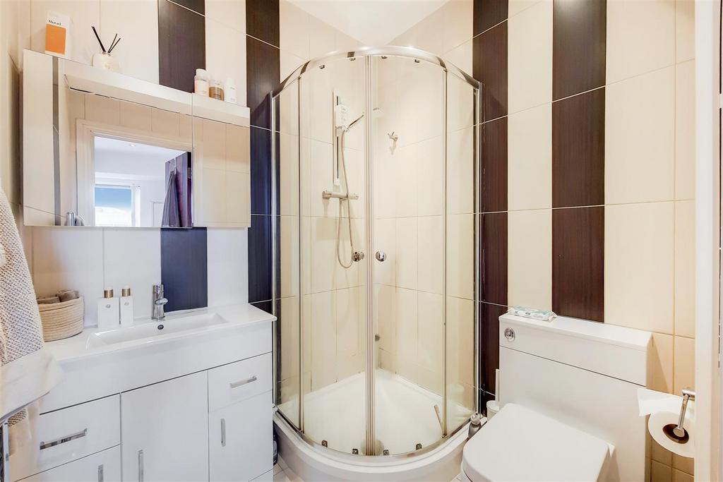 Master ensuite