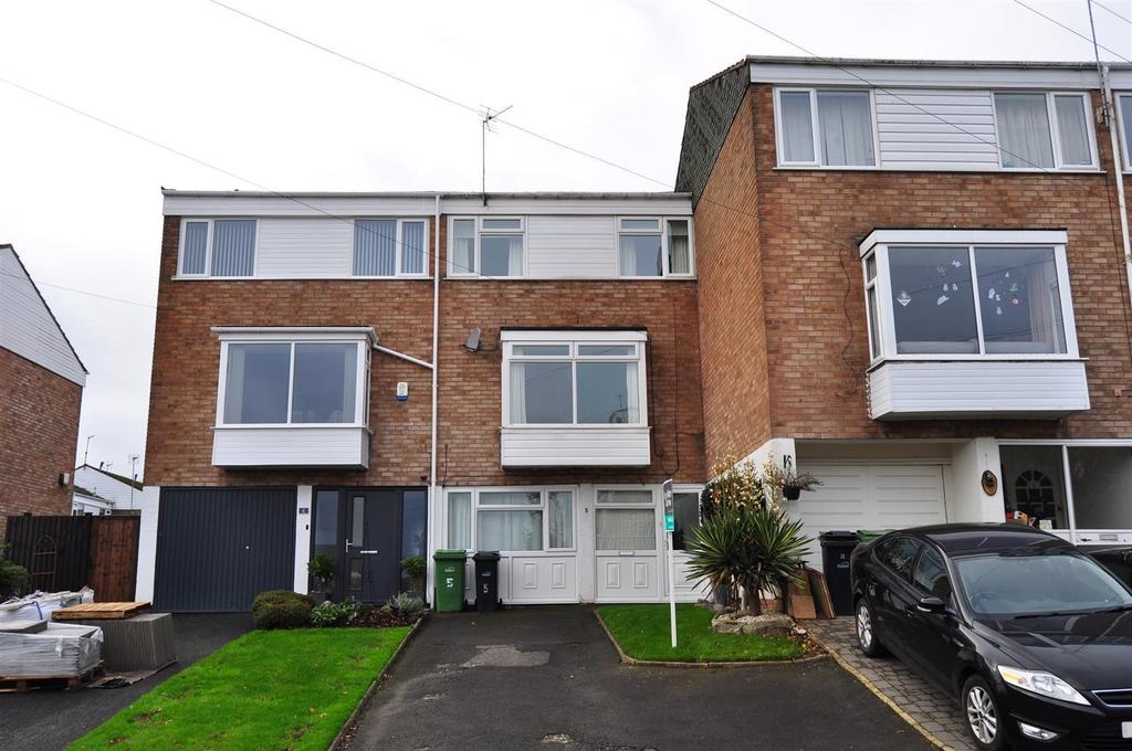 LAG Rochford Close.jpg