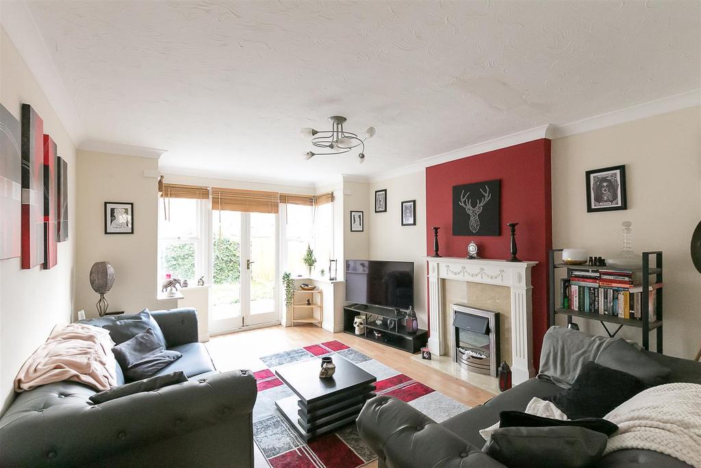 Princes Meadow, Gosforth, Newcastle upon Tyne 4 bed detached house £