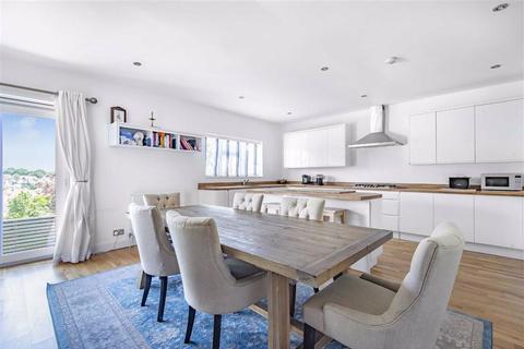 58 King Edward Road, Barnet, EN5 5AU