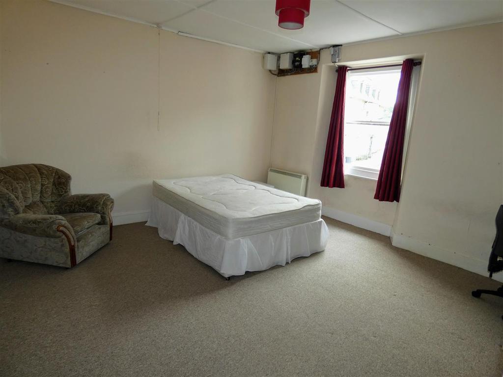 Bedroom 3.jpg