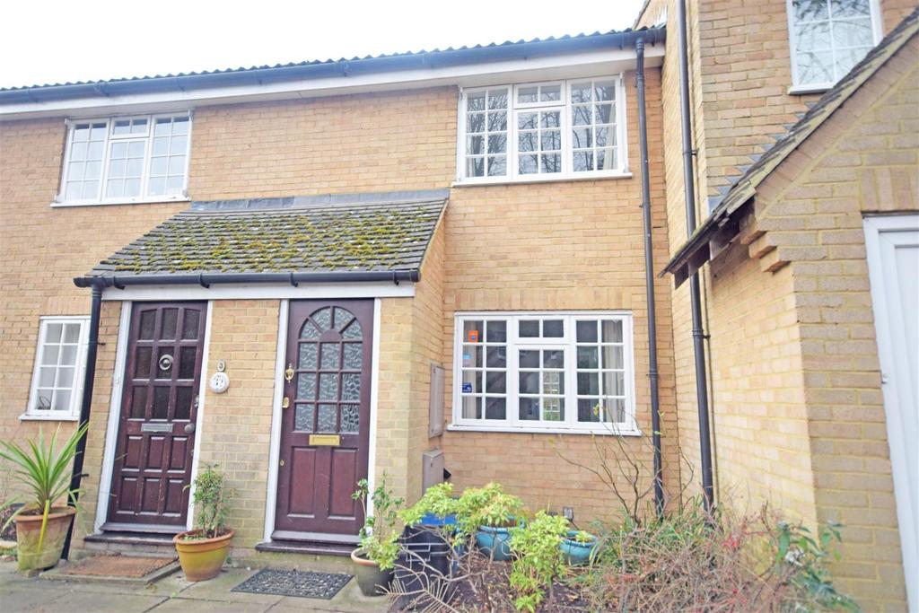 Southfield Gardens, Twickenham 2 bed terraced house £1,495 pcm (£345 pw)