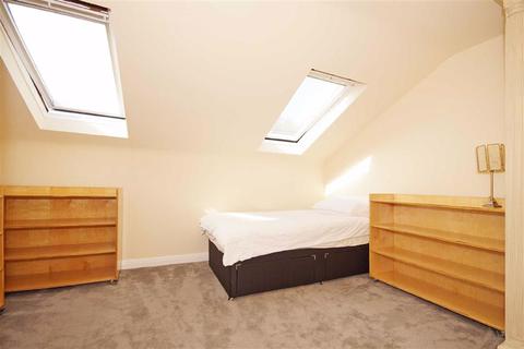 16, Castle Mills Waterside, Knaresborough, HG5 8DE
