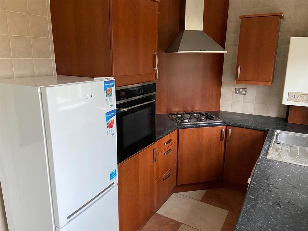 Meadowburn Road, Wishaw 2 bed terraced house £550 pcm (£127 pw)
