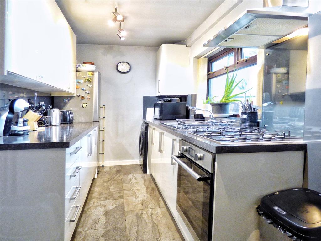Kitchen: