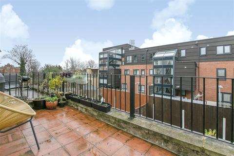 81a Mount Pleasant Lane, London, E5 9EW