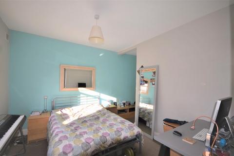 2 bedroom flat to rent, Knights Hill, West Norwood, London, SE27