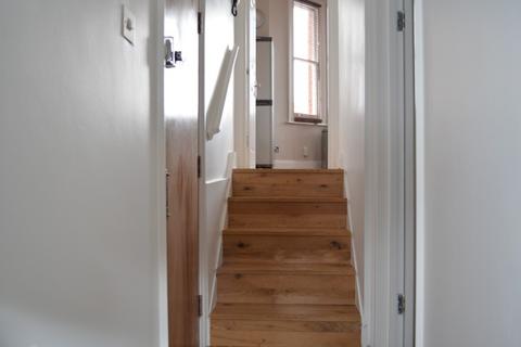2 bedroom flat to rent, Knights Hill, West Norwood, London, SE27