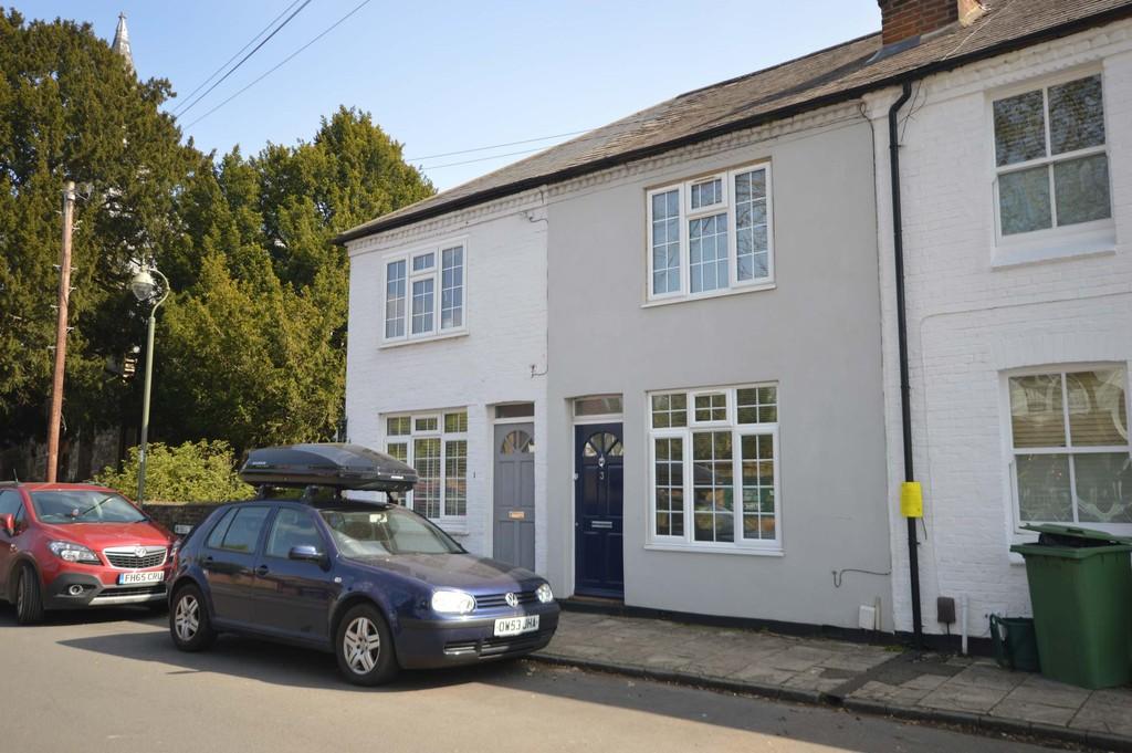 Bell Road, East Molesey 2 bed cottage to rent £1,650 pcm (£381 pw)