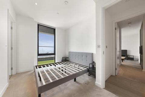 2 bedroom apartment for sale, Wardian, West Tower, London, E14
