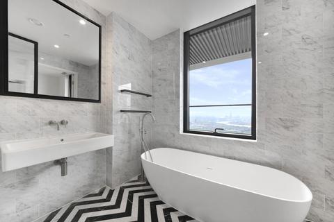 2 bedroom apartment for sale, Wardian, West Tower, London, E14