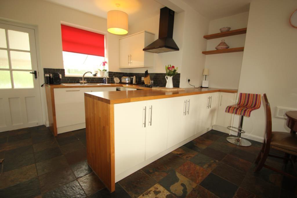 Claines Road, Bournville, Birmingham... 2 bed semidetached house £