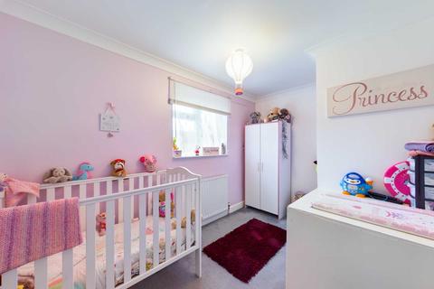7 Chardins Close, Hemel Hempstead, HP1 2QN
