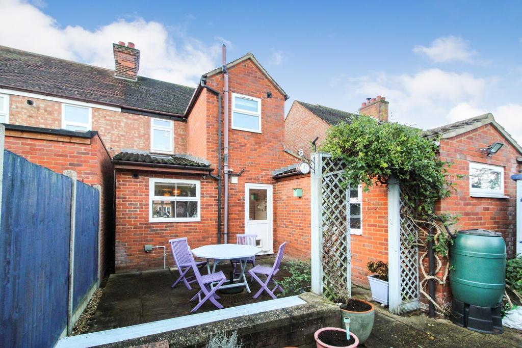 New Road, Bromham, Bedford 3 bed semidetached house for sale £310,000