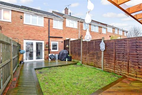 12 Chester Close, Rochester, ME2 2QX