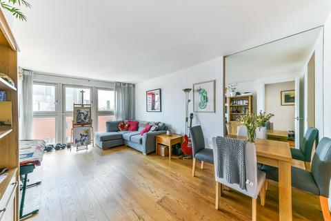 1 bedroom flat for sale, New Providence Wharf, Fairmont Avenue, London, E14