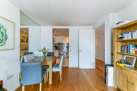 1 bedroom flat for sale, New Providence Wharf, Fairmont Avenue, London, E14