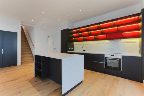 3 bedroom apartment for sale, Kent Building, London City Island, London, E14
