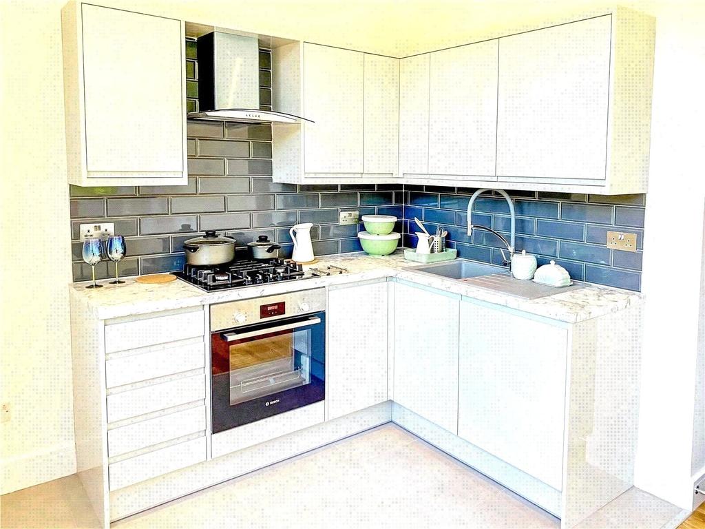 L'avenir, Opladen Way, Bracknell, Berkshire, RG12 1 bed apartment £