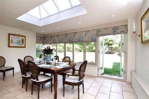 49 Bathgate Road, London, SW19 5PW